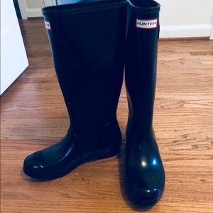BRAND NEW - Hunter Rain Boots - Black - Size 11